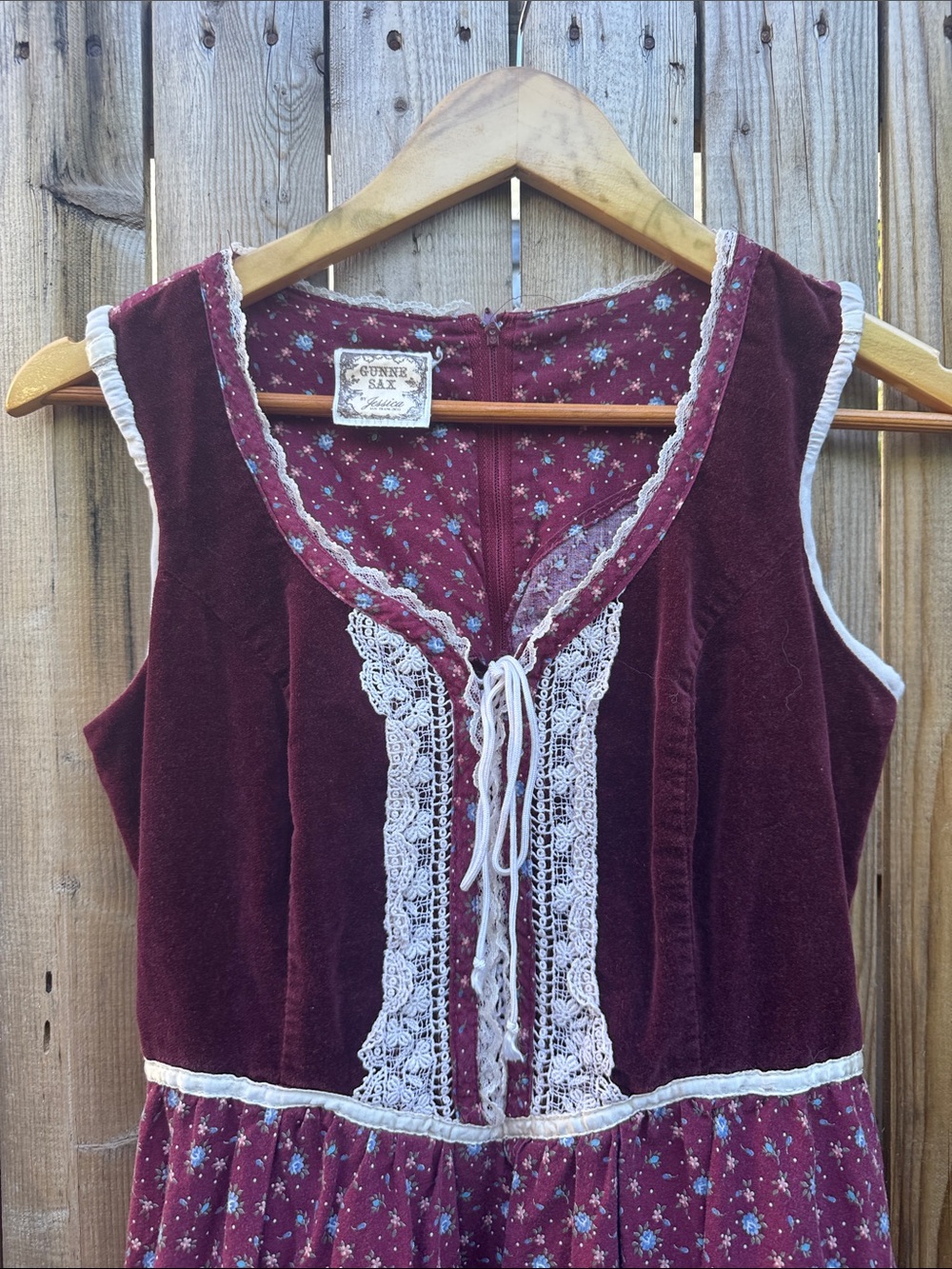 Gunne sax Vintage 70s dress - Picture 3 of 7